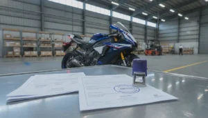 Moto sportive importée en cours d'homologation RTI en France, documents officiels sur un bureau